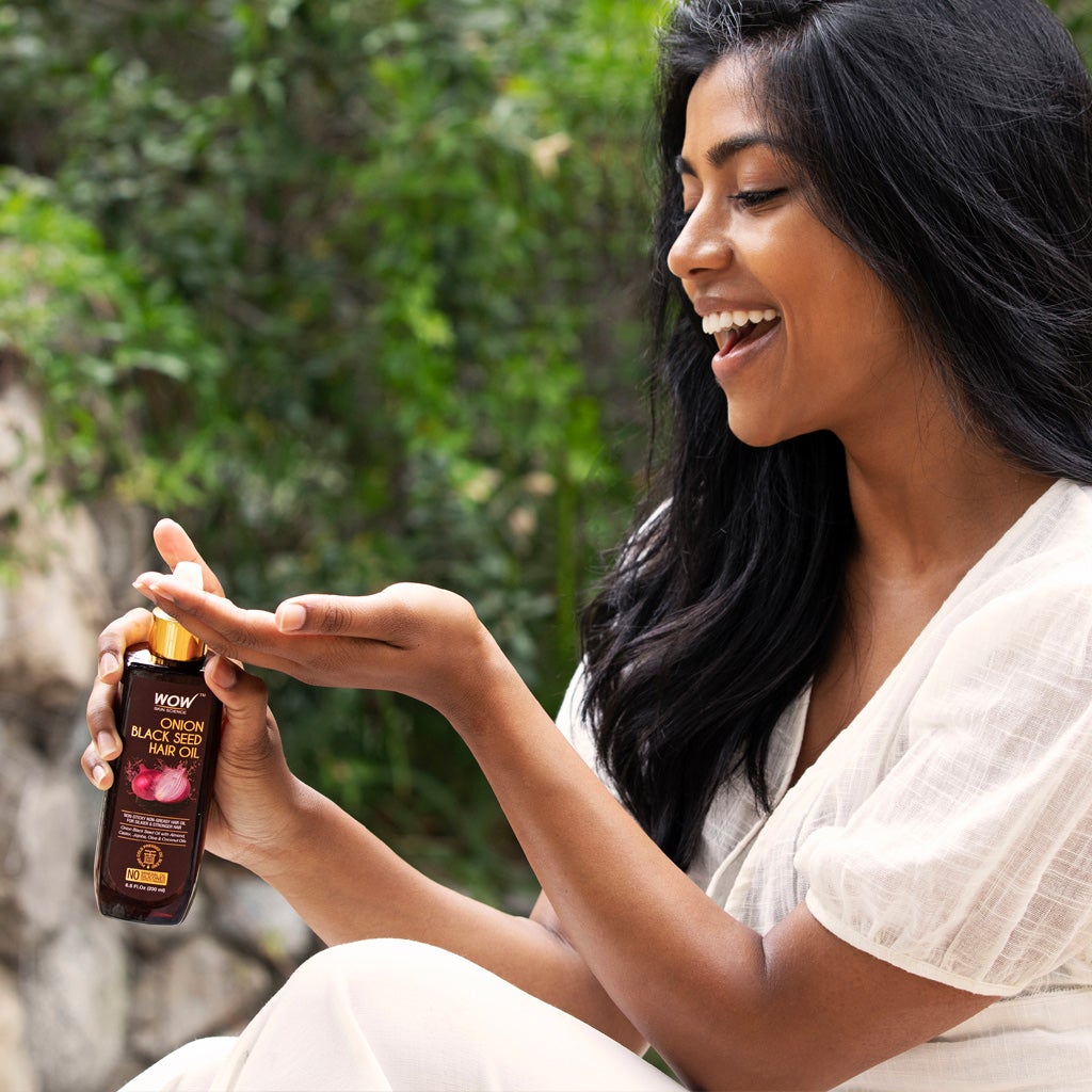 WOW Onion Hair Oil With Black Seed Oil Extracts Helps Control Hair Fall